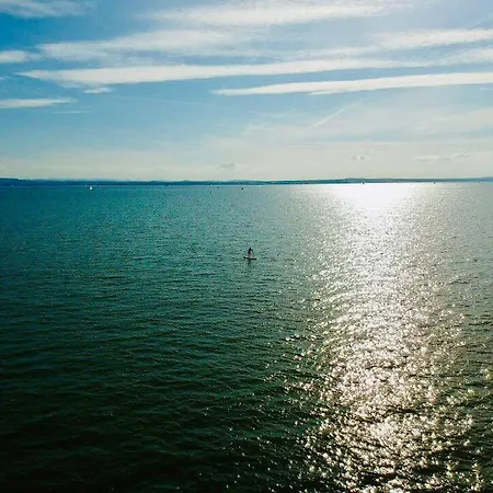 Ferien-wohlfuehlapartment Seekretzer - Mit Priv Strandzugang * フリードリヒスハーフェン